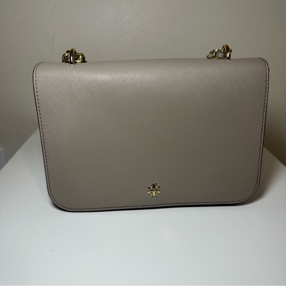 Tory Burch cross body bag! Grey and gold